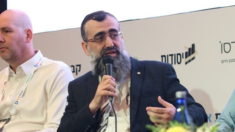 יו"ר מטה התכנון הלאומי, נתן אלנתן "ראוי להערכה על המאמצים לפשט את ההליך" (נאו מדיה)