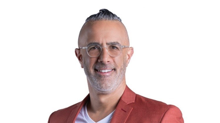 עו"ד דן הלפרט (רז רוגובסקי)