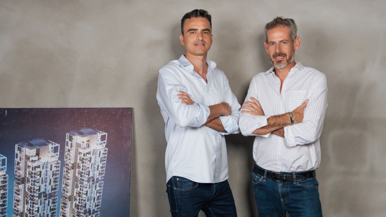 האדריכלים ערן לשם וערן שקד (תמי בר שי)