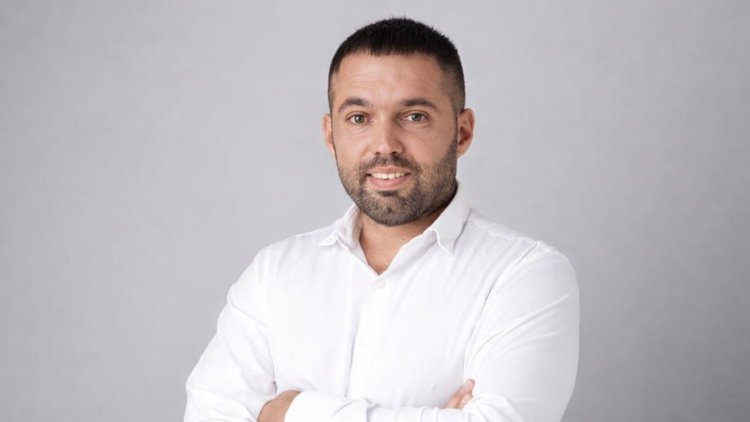 עו״ד אלמוג גלעד שייצג את בעלי הקרקע יחד עם עו״ד זיו כספי (גינדי כספי ושות')