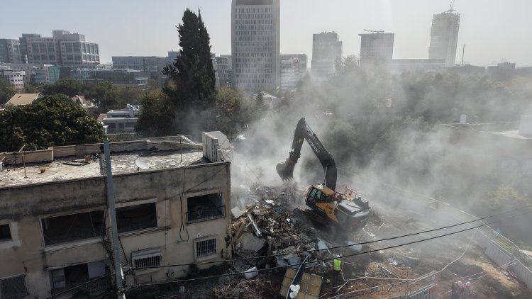 ההריסה של הבניינים, צילום: SKYPRO