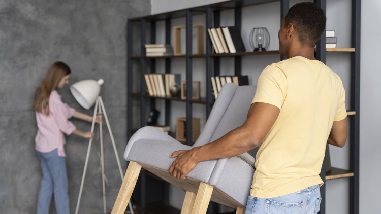 מארגנים מחדש- פתרונות אחסון ותאורה (freepick)