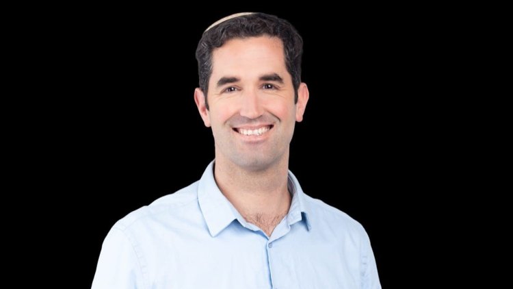 עו"ד צבי אודם (ניקי וסטפהל)