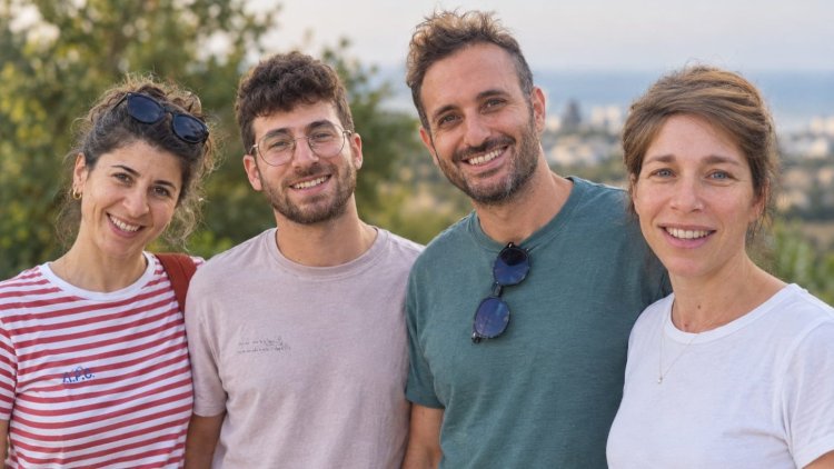 צוות אימפקט ריאליטי: אביב נגבי, אסי בר אולפן, יואב יעקובי ואביטל חפר (אימפקט ריאליטי)